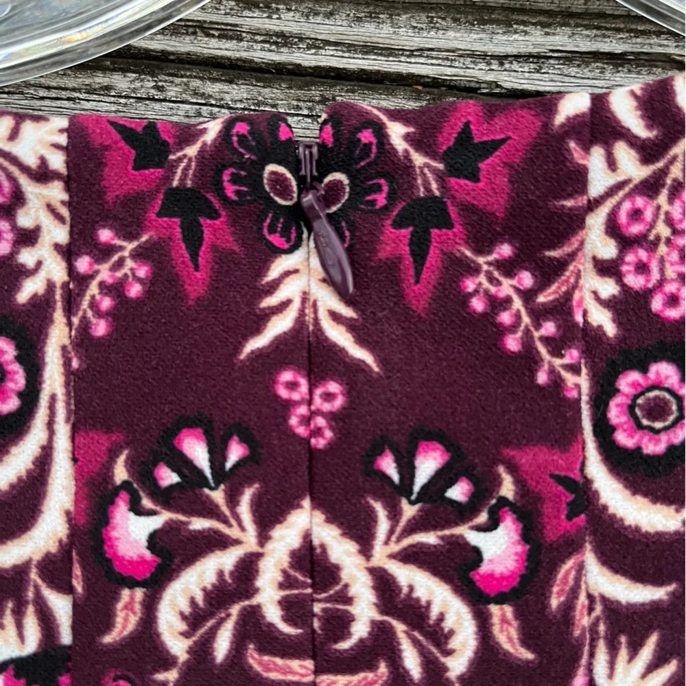 Vince Camuto | Kaleidoscope Floral Pattern Dress - Picture 5 of 8